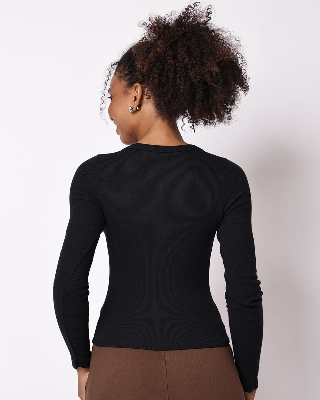 Blusa-Manga-Longa-A2180-Com-Peitilho---Preto