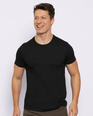 Camiseta-Basica-Cf-2000-Preto--Bordado-F---Preto