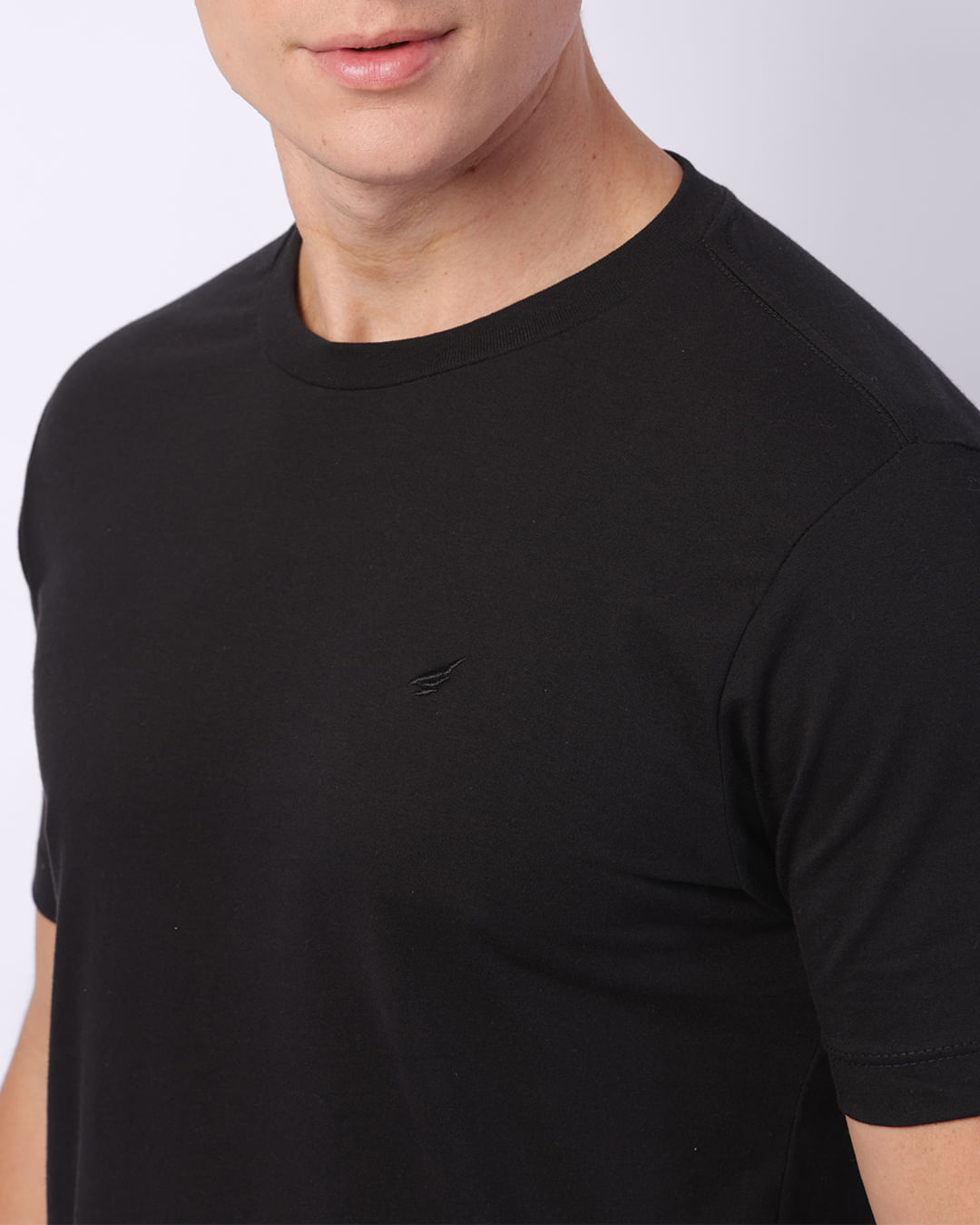 Camiseta-Touch-Pima-Bordado-P1686-Preto---Preto