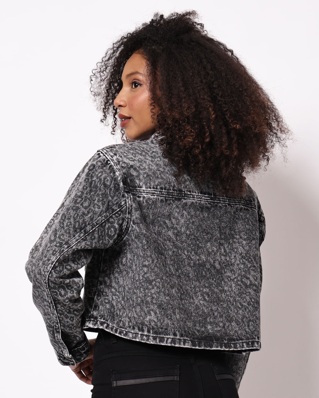 Jaqueta-Cropped-Jeans-Animal-Print-Sawar---Jeans-Black