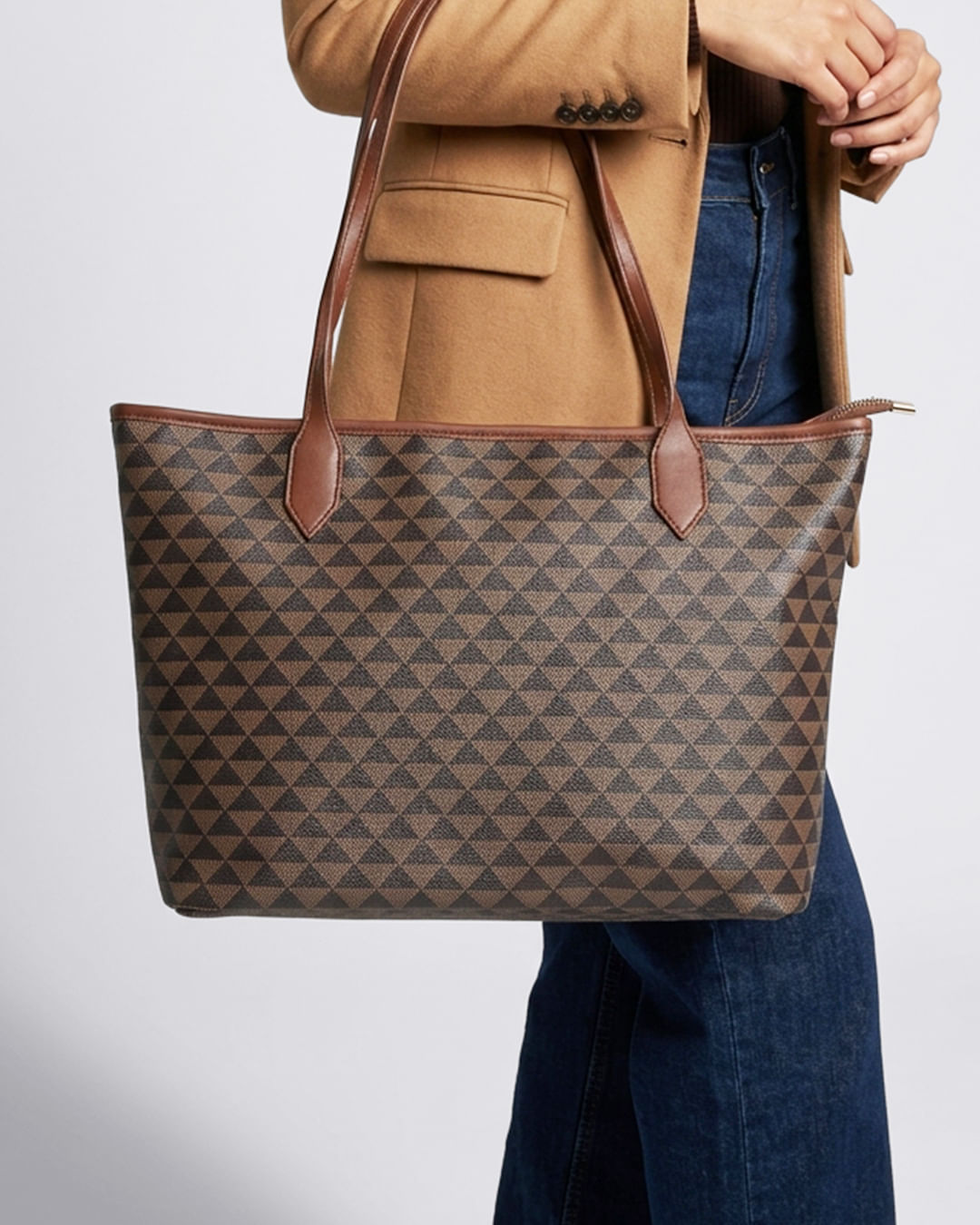 Bolsa-Shopper-Monograma-Dg-2506246---Marrom