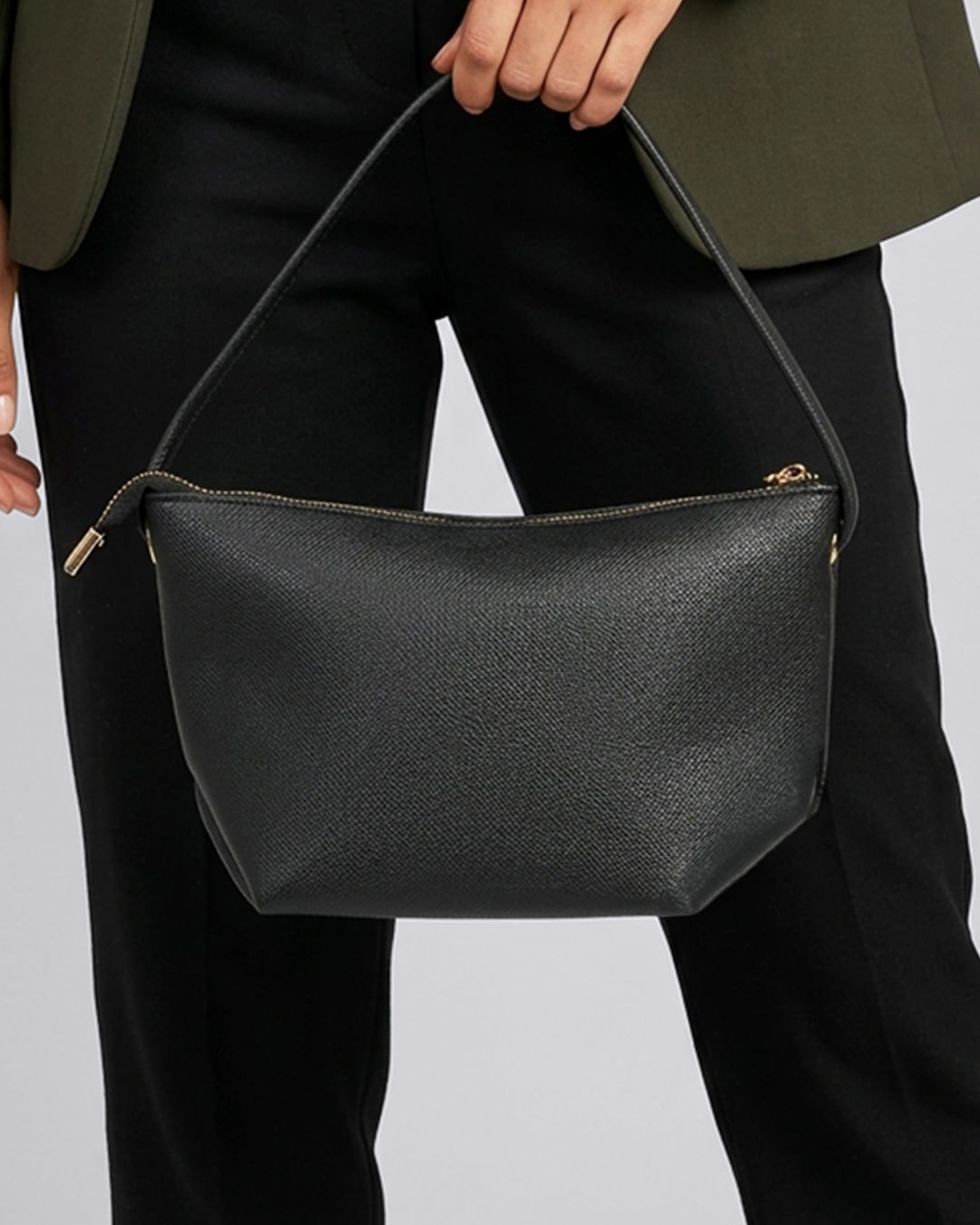 Bolsa-Peq-Al26085---Preto