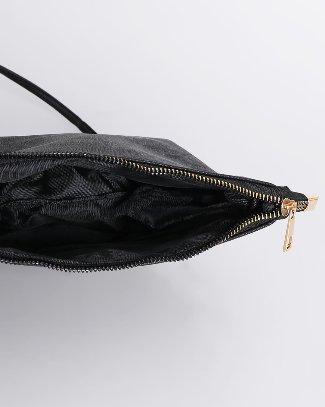Bolsa-Peq-Al26085---Preto