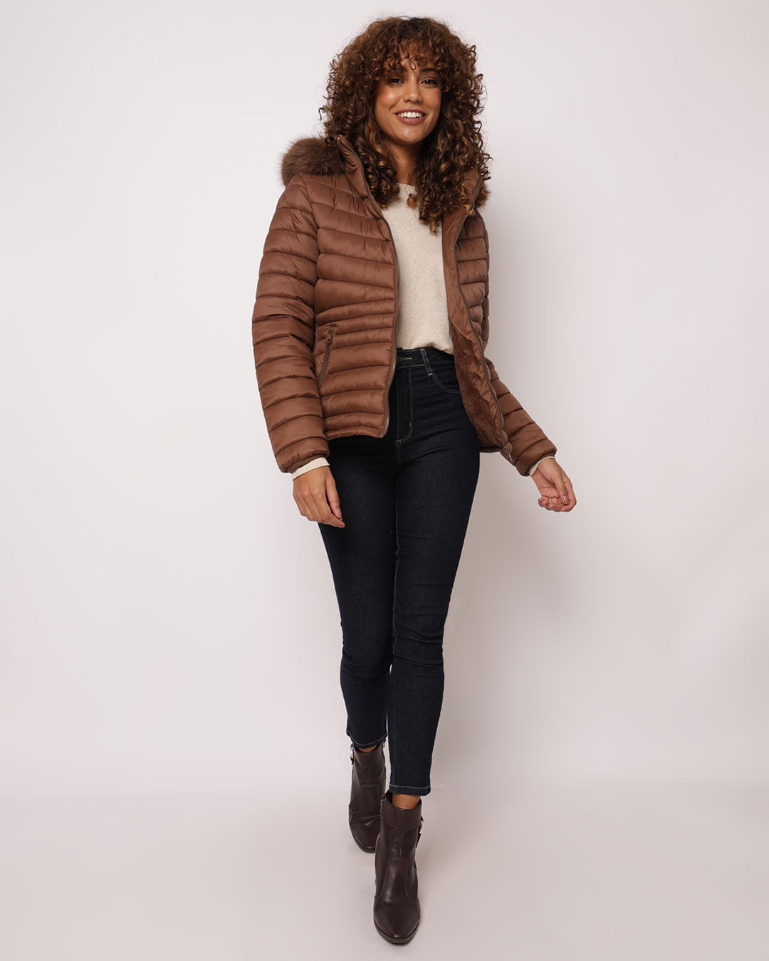 Jaqueta-Puffer-Capuz-Pelo-125-399---Marrom-Medio