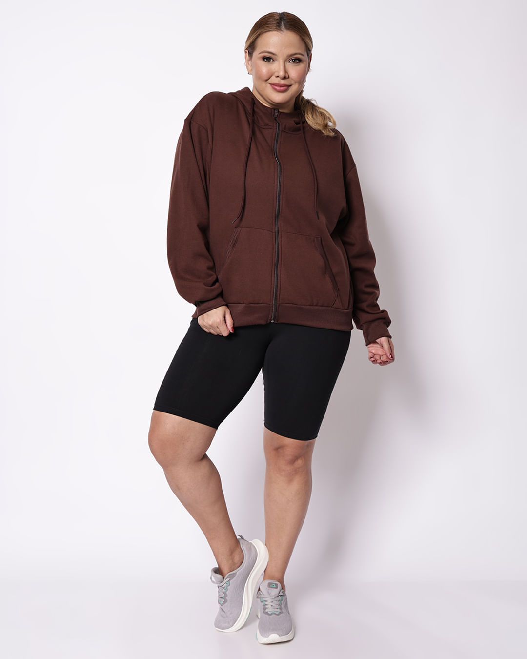 Blusa-264031-De-Moletom-Zipper-Plus---Marrom