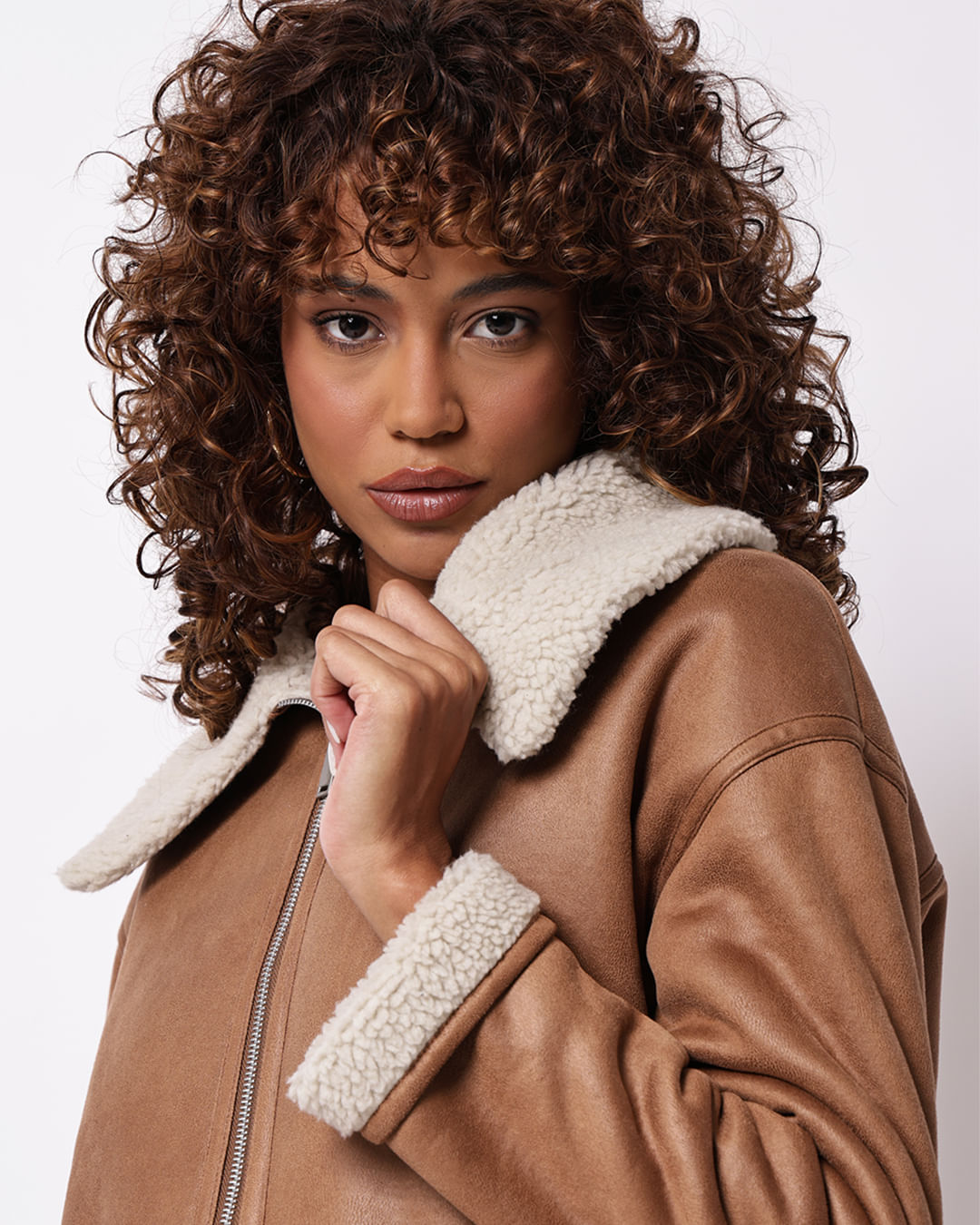 Jaqueta-Suede-Carneir-Bege-1818---Bege