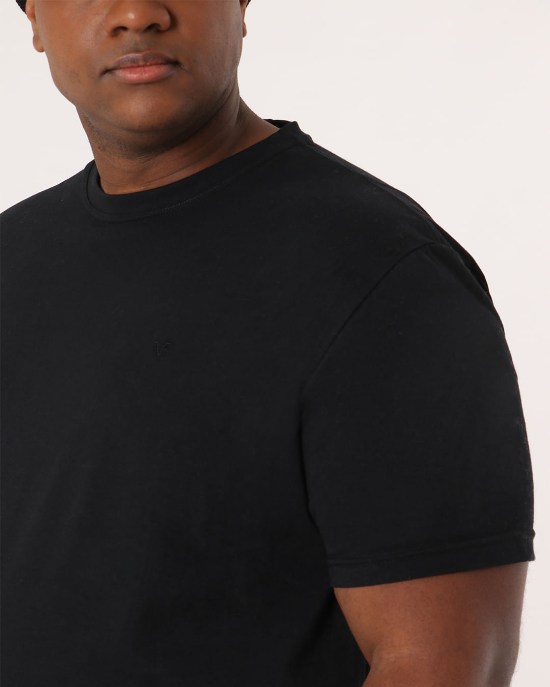 Camiseta-Cbps-Preto-Mc-Bordado-Plus---Preto
