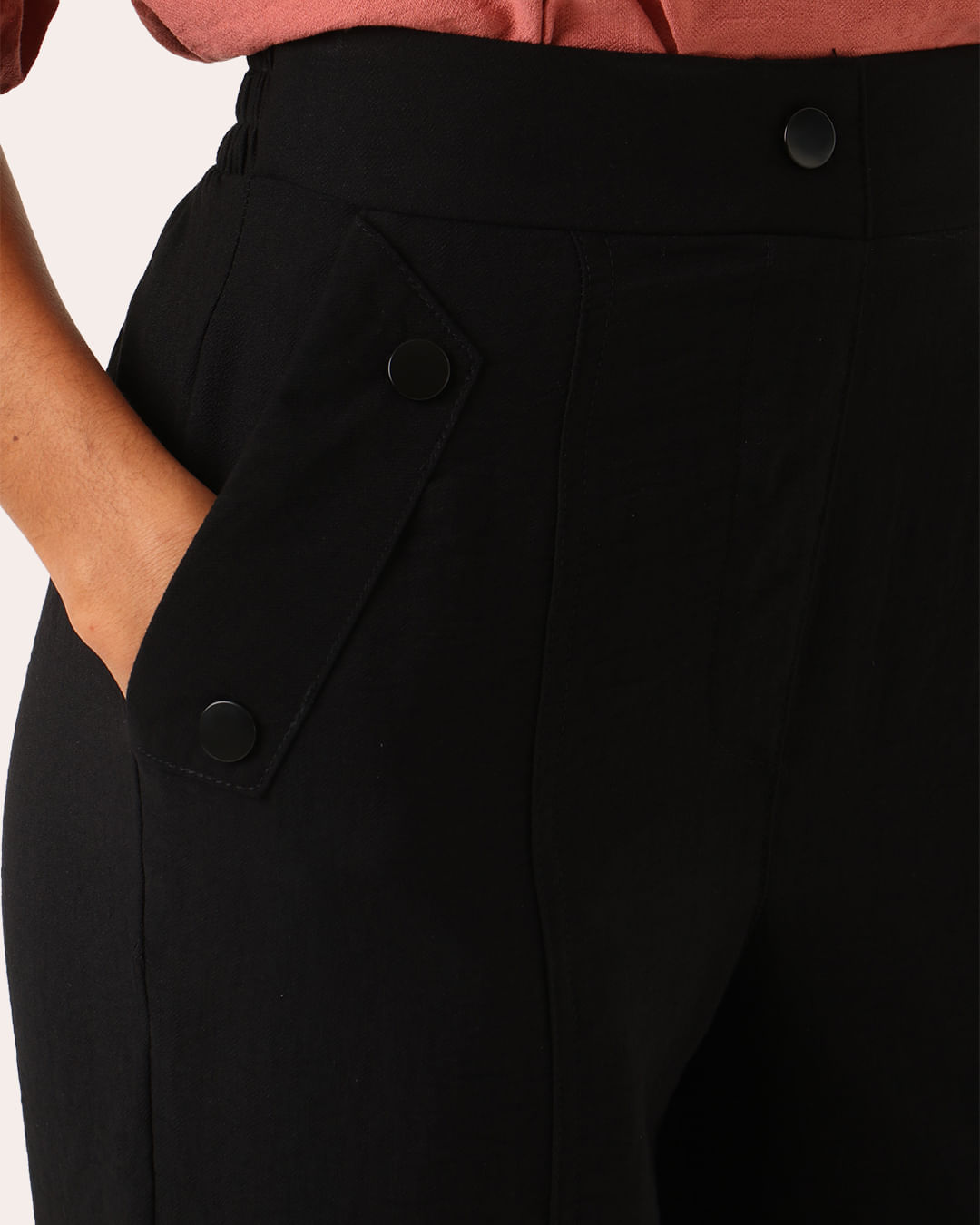 Calca-Spanish-213156-Pto---Preto