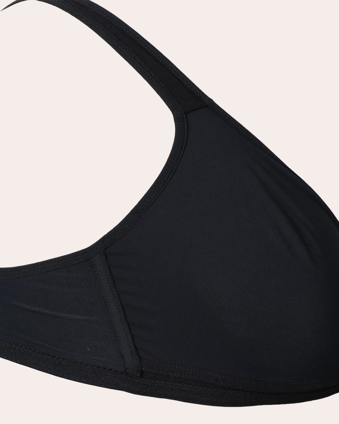 Soutien-Sustleve-Saro-Sbojo-24834---Preto