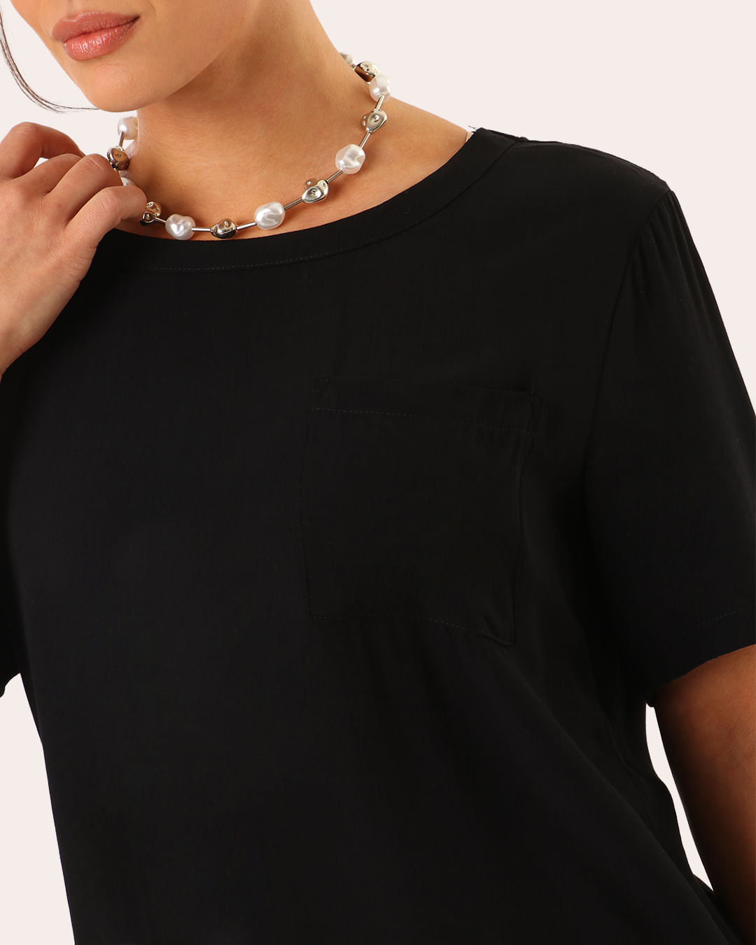 Blusa-Slub-Bolso-411383-Pto---Preto