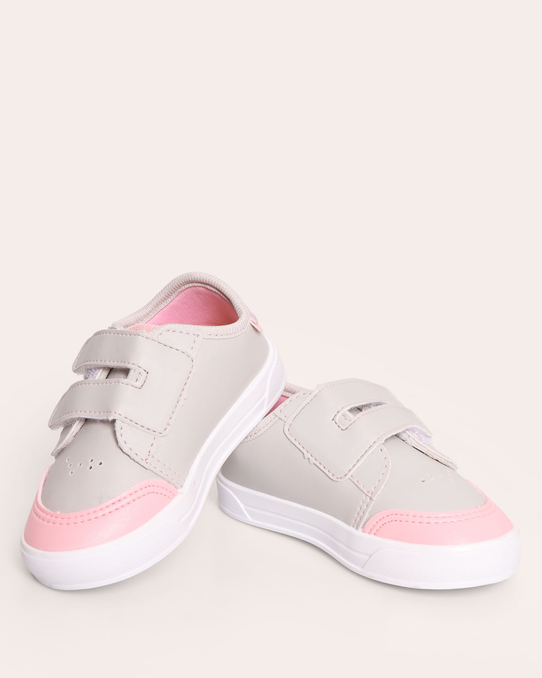 Ten-Bba-130758-Streeturban-Czaros-2227---Cinza
