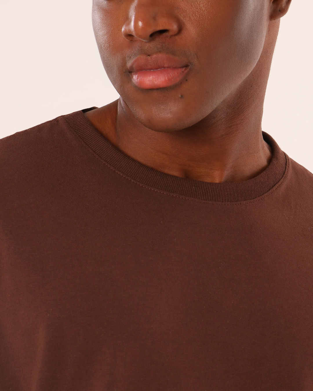 Camiseta-Confort-Urban-T1010-Marrom---Marrom