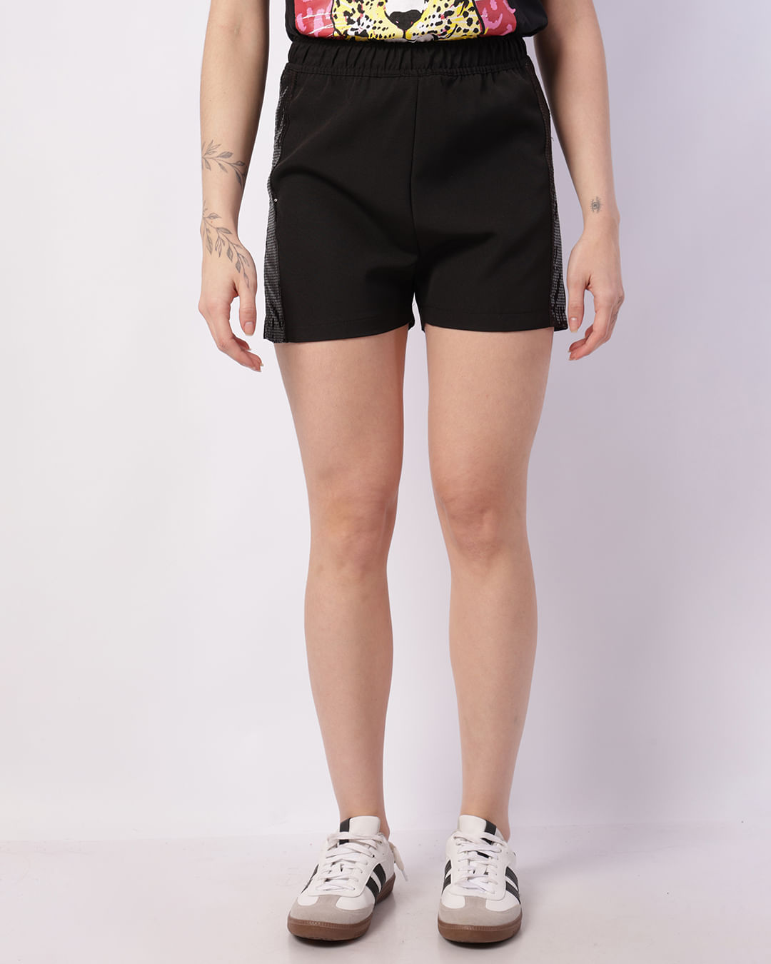 Short-Liso-Paetelat-231154---Preto