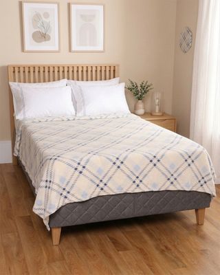 Manta-Casal-180x220-Estampada---Off-White-Outros