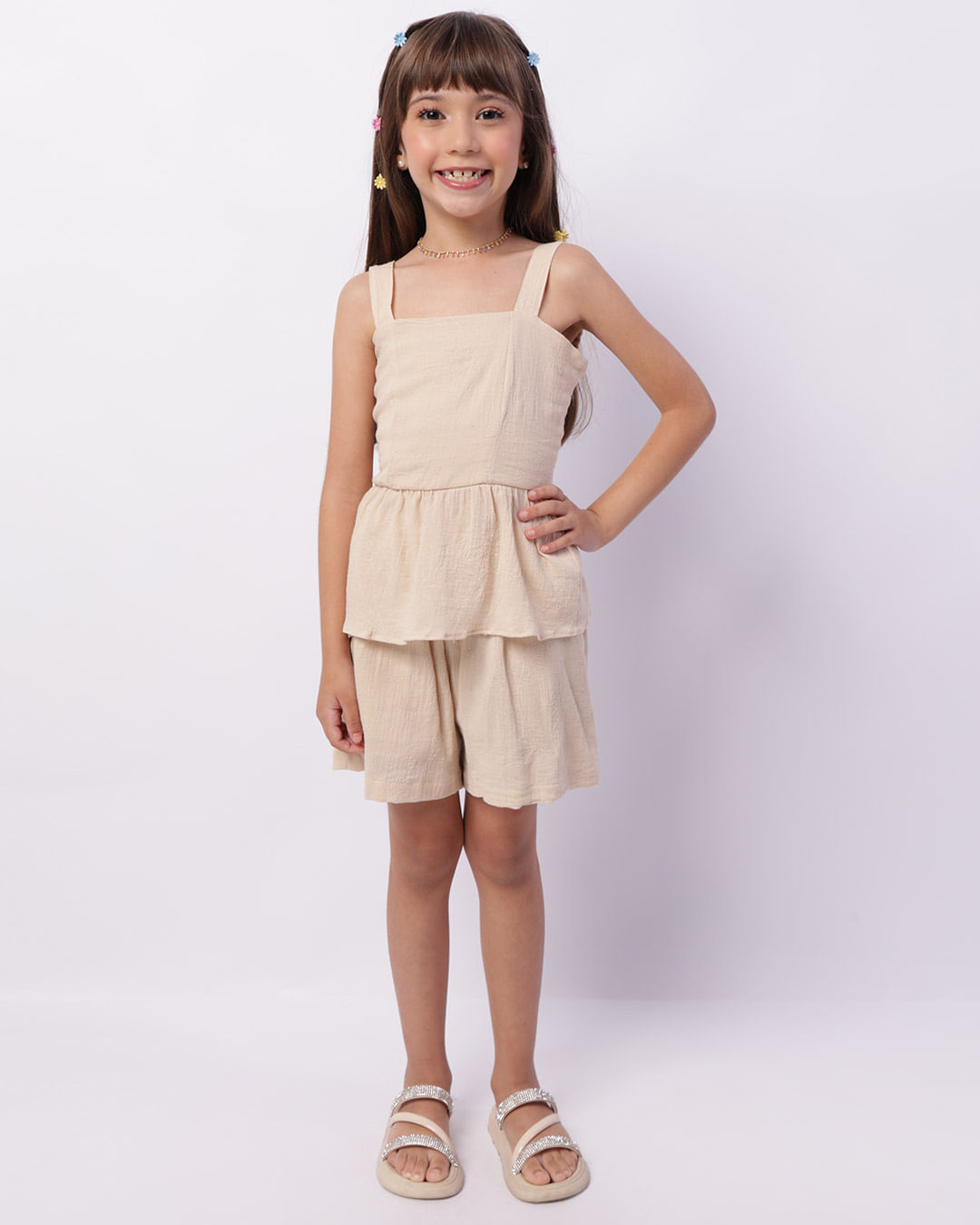 Short Infantil Texturizado Bolsos Bege