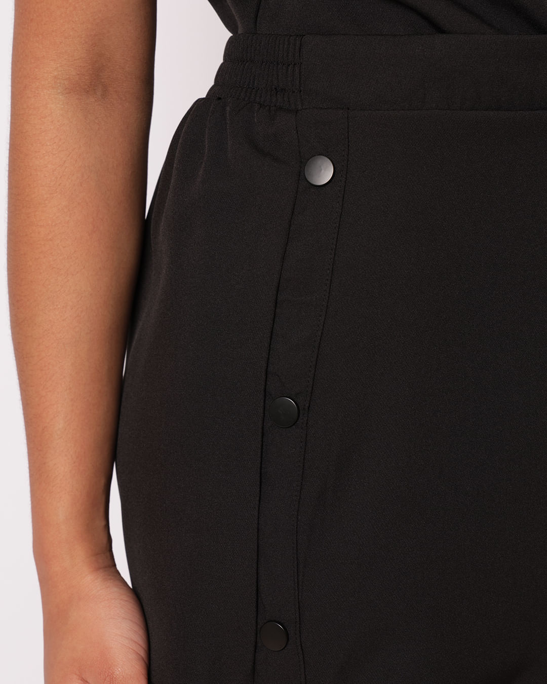 Short-Saia-Bolso-Cargo-830291--Pto-Pgg---Preto
