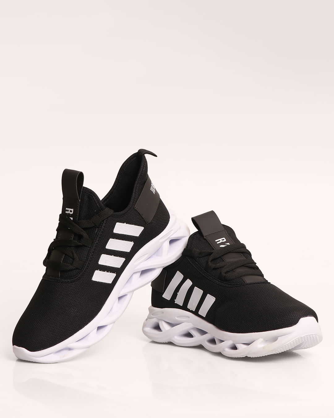 Ten-Masc-4947r-01-Pretobranco-3842---Preto