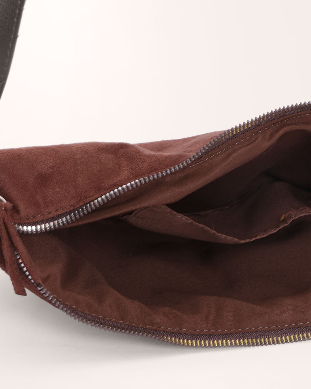Bolsa--12-Lua-Camurca-26397---Marrom