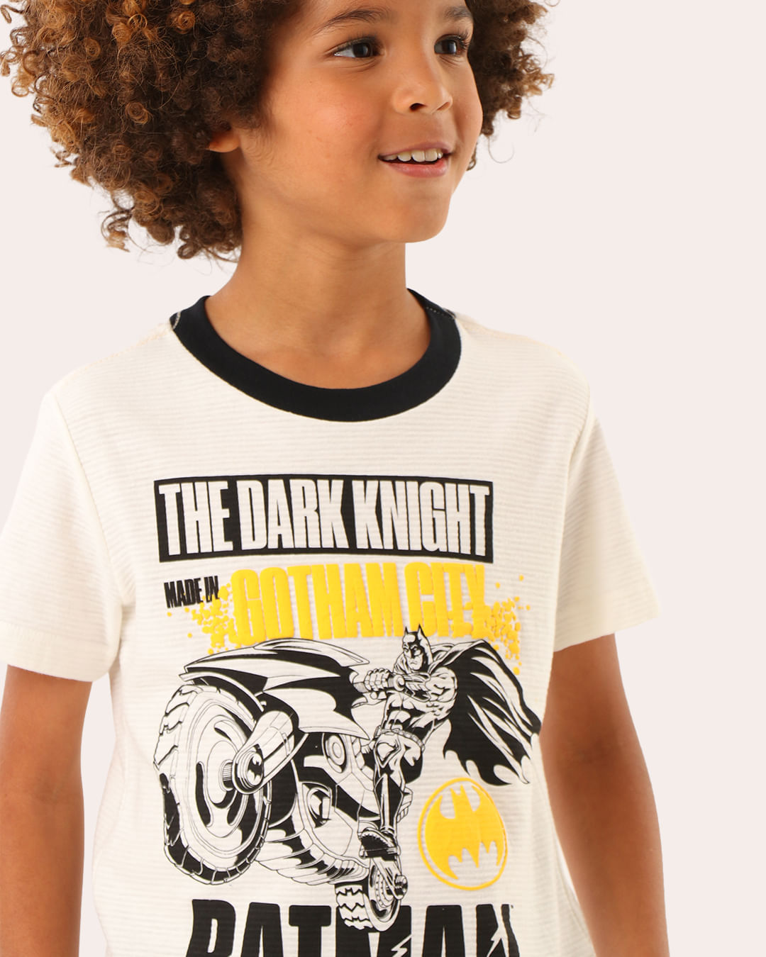Camiseta-Fk4439-Mc-M-412-Tex-Batman-Mo---Off-White