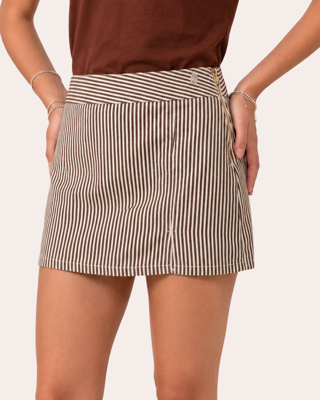 Shorts-Sarja-Slit-Estampa-Listra-Marrom---Estampado