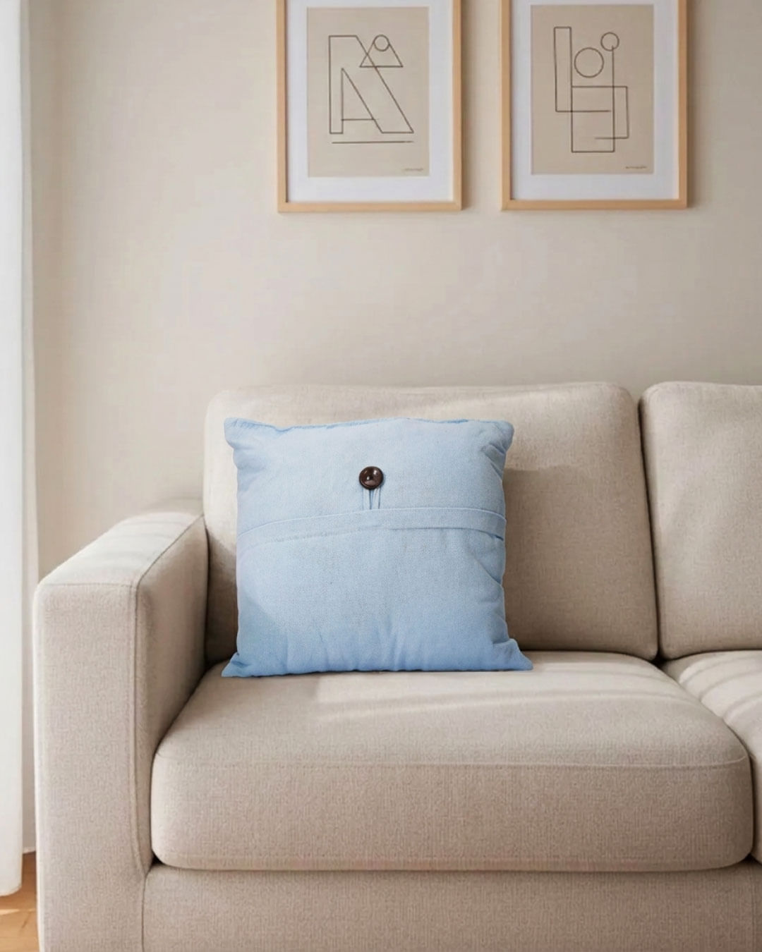 Almofada Avulsa 40 cm x 40 cm com Botão Azul Claro