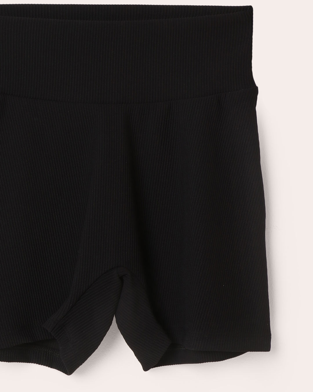 Short-15492-Canelado-Cos-Largo---Preto