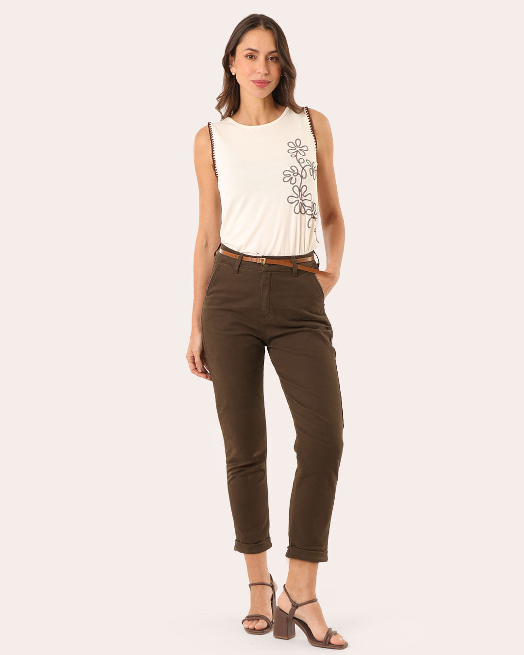 Calça Sarja Feminina Chino com Cinto Marrom