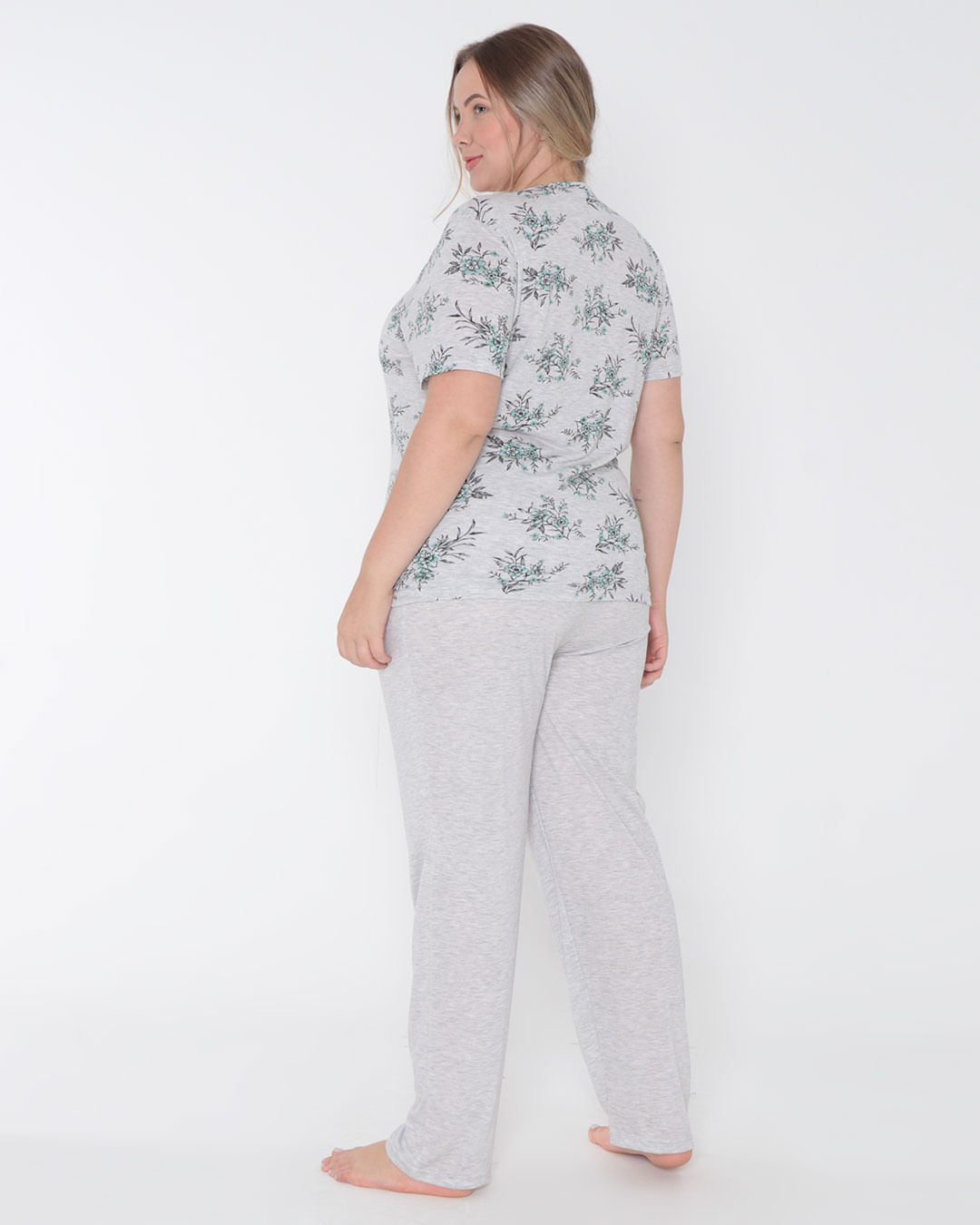 Pijama-Feminino-Plus-Size-Longo-Decote-V-Floral--Cinza-Claro