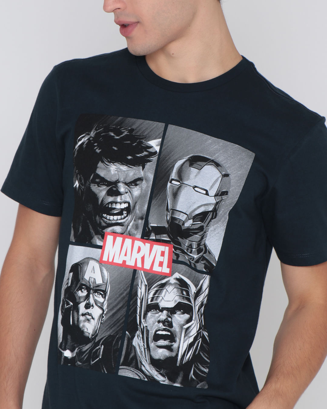 Camiseta-Masculina-Herois-Marvel-Preta