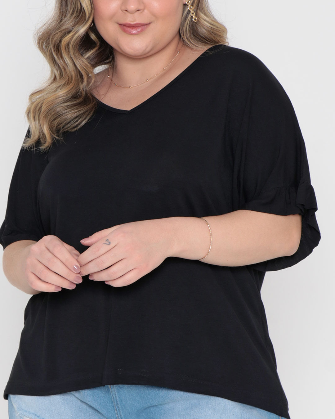 Blusa-Plus-Size-Babados-Preta