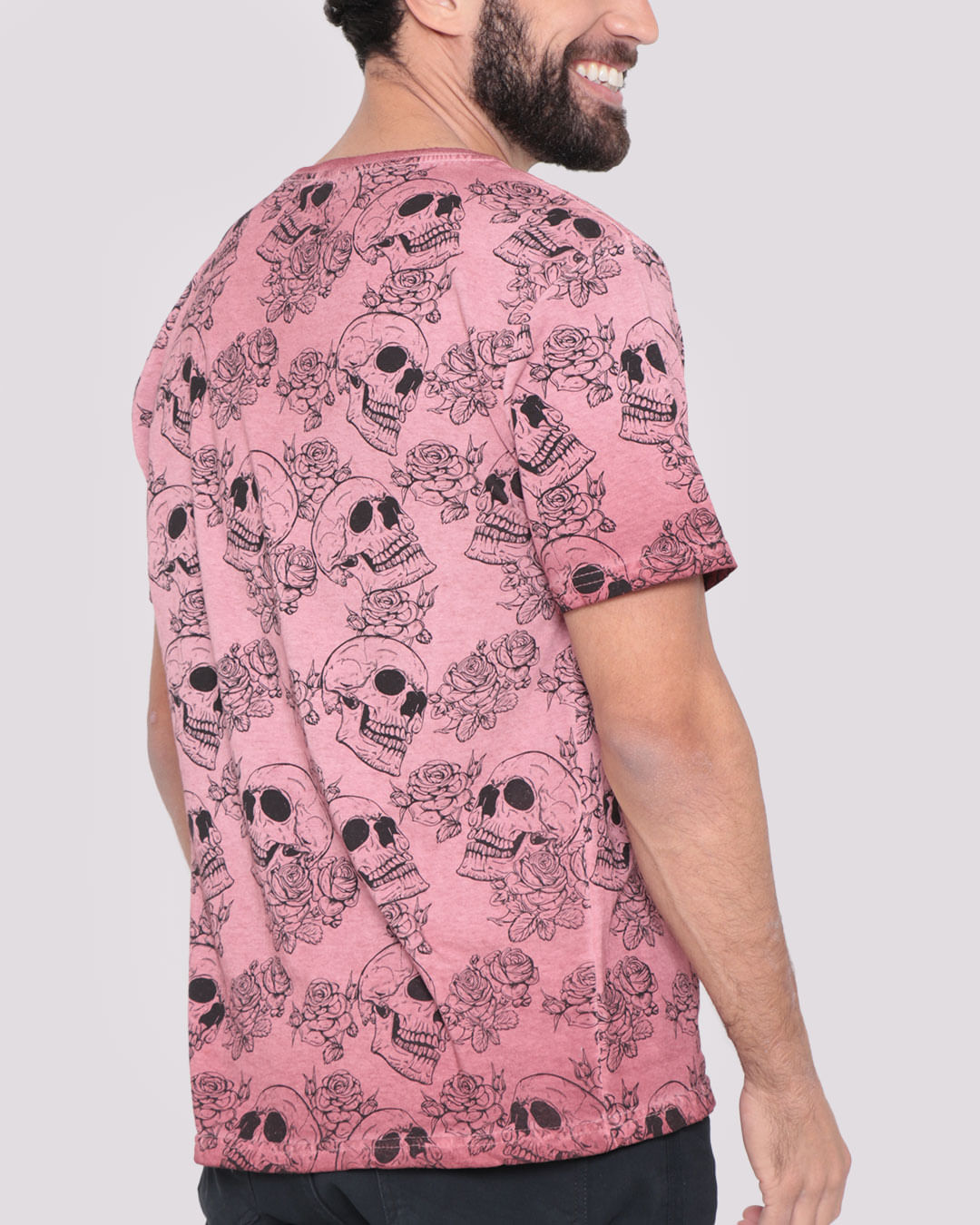 Camiseta-Masculina-Estonada-estampa-Caveira-Rosa