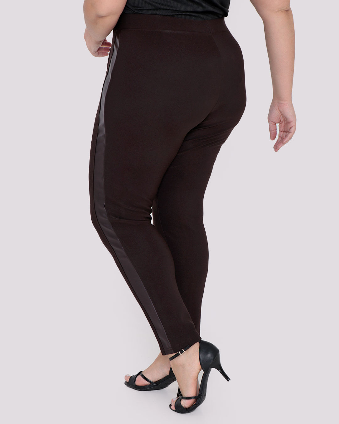 Calca-Legging-Feminina-Plus-Size-Recorte-Marrom-Escuro