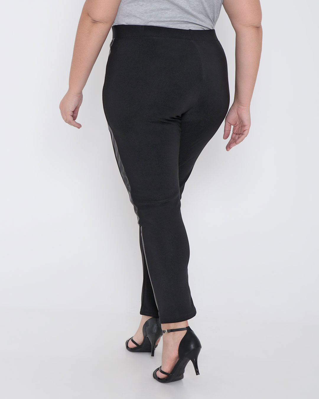 Calca-Legging-Feminina-Plus-Size-Recorte-Preta