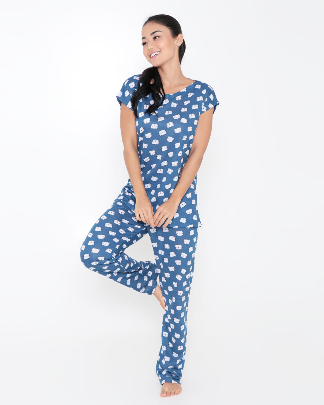 Pijama-Feminino-Com-Calca-Estampa-Gatinho-Azul