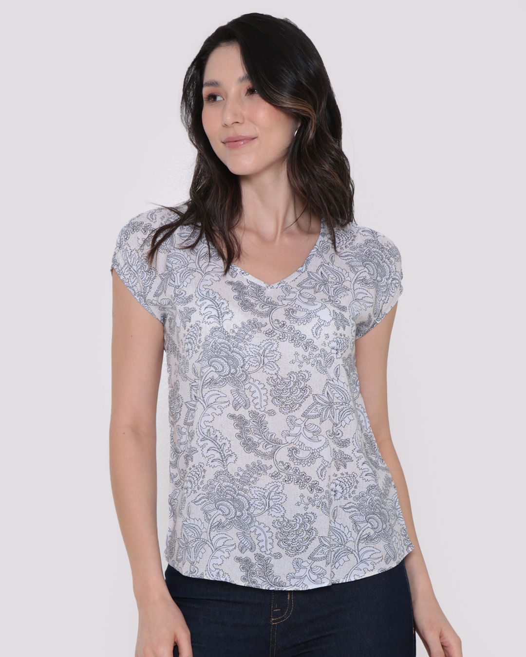 Blusa-Feminina-Viscose-Estampa-Floral-Bege-Claro-