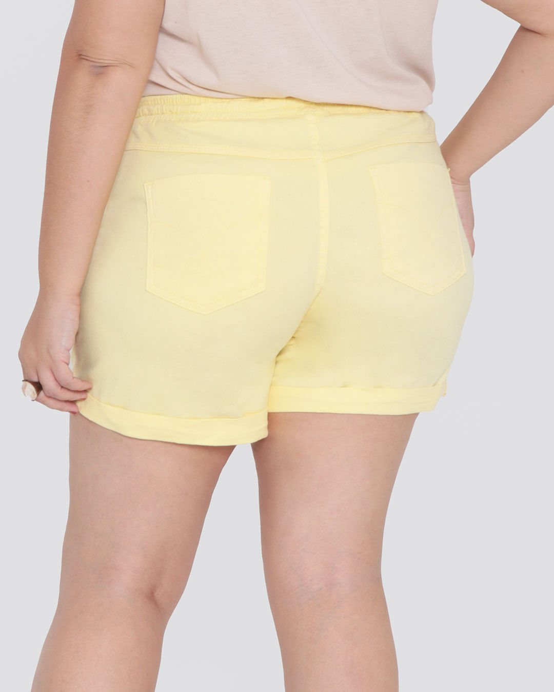 Short-Sarja-Feminino-Plus-Size-Amarelo