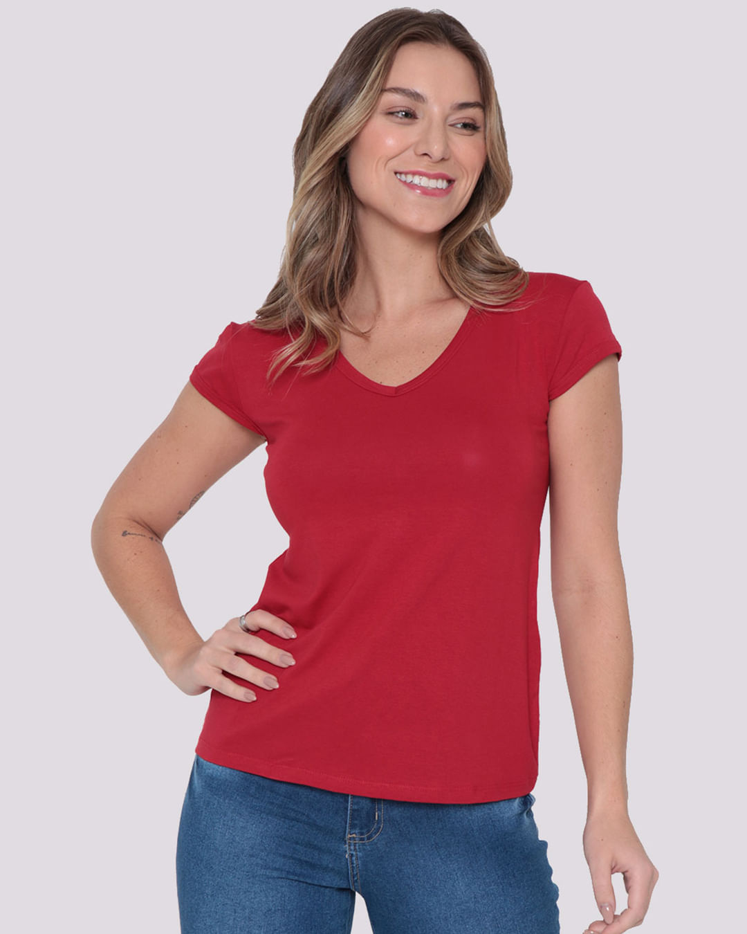 Blusa-Feminina-Decote-V-Basica-Vermelha