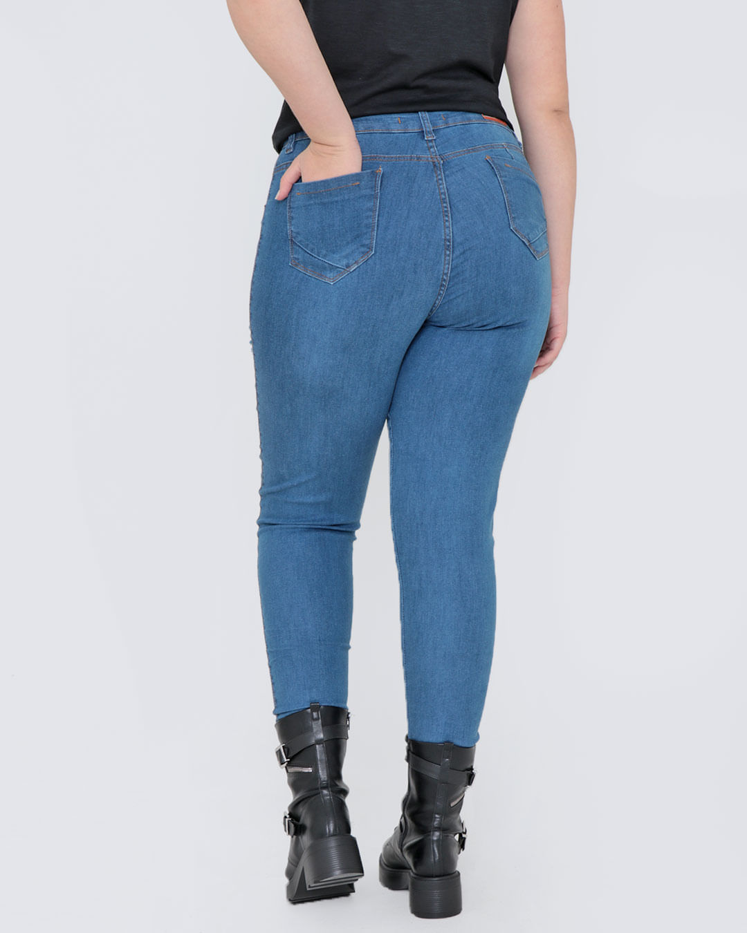 Calca-Jeans-Feminina-Cigarrete-Plus-Size-Azul