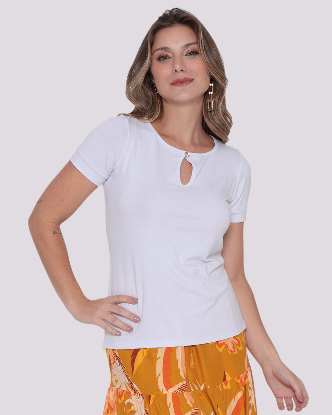 Blusa-Feminina-Decote-Gota-Branca