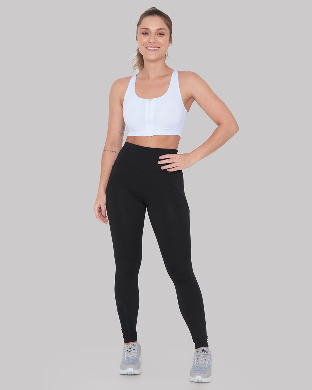 Calca-Legging-Fitness-Cos-Alto-Bolso-Lisa-Preta