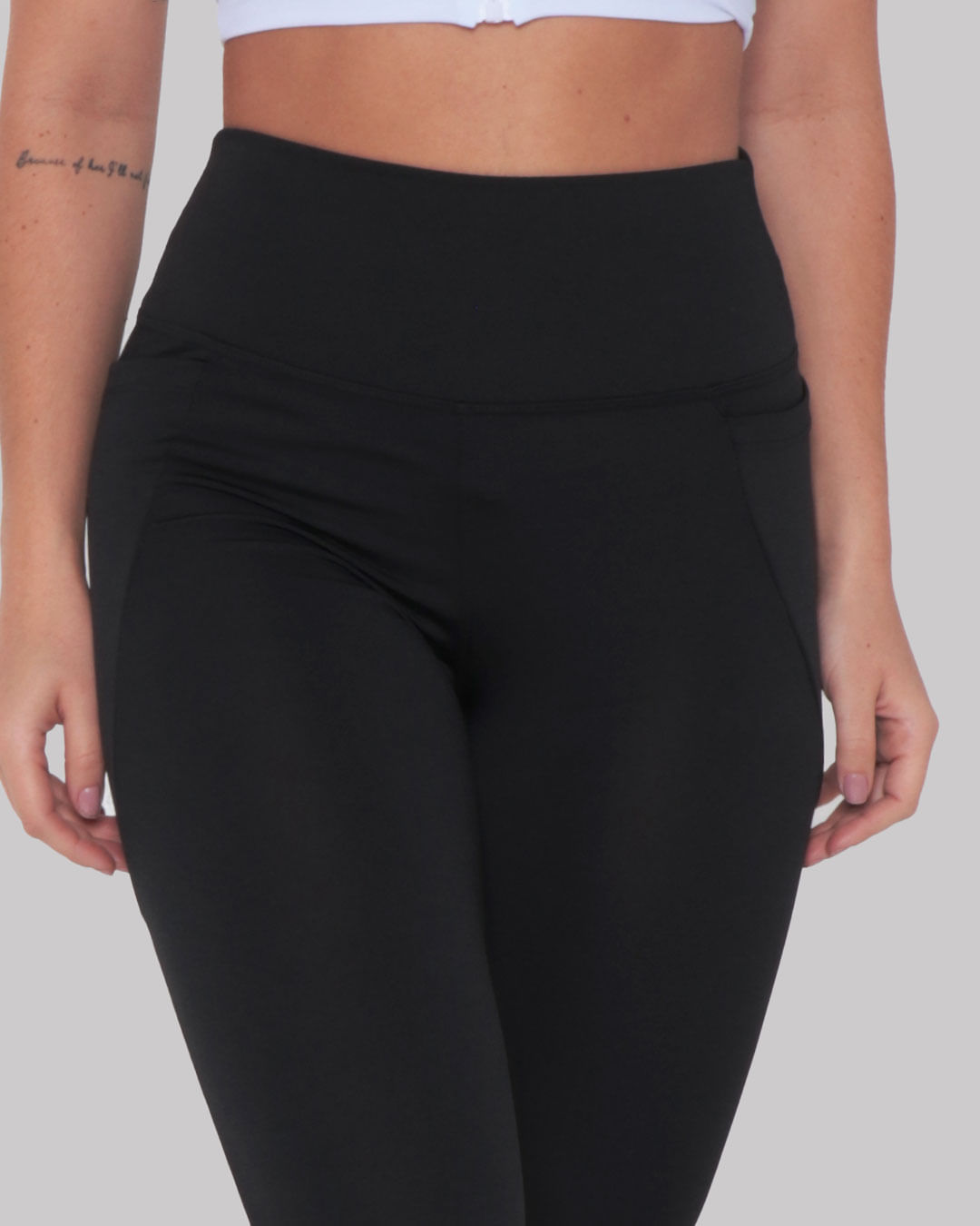 Calca-Legging-Fitness-Cos-Alto-Bolso-Lisa-Preta