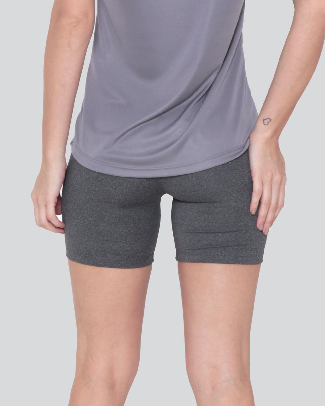 Short-Fitness-Feminino-Cinza