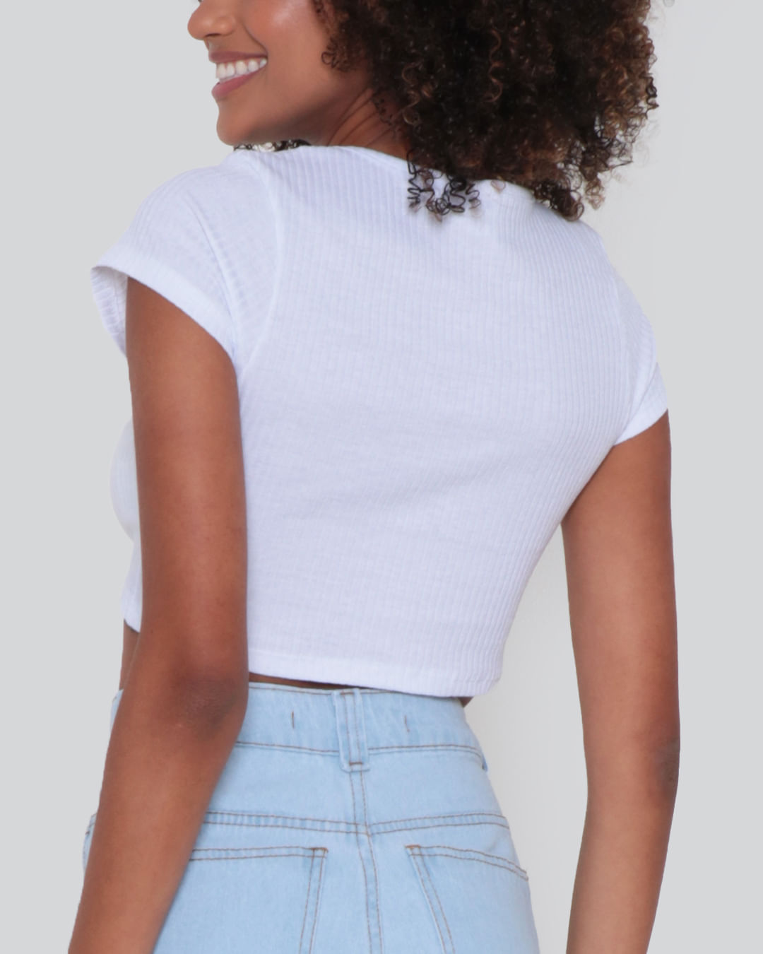 Blusa-Cropped-Canelada-Colisse-Branca