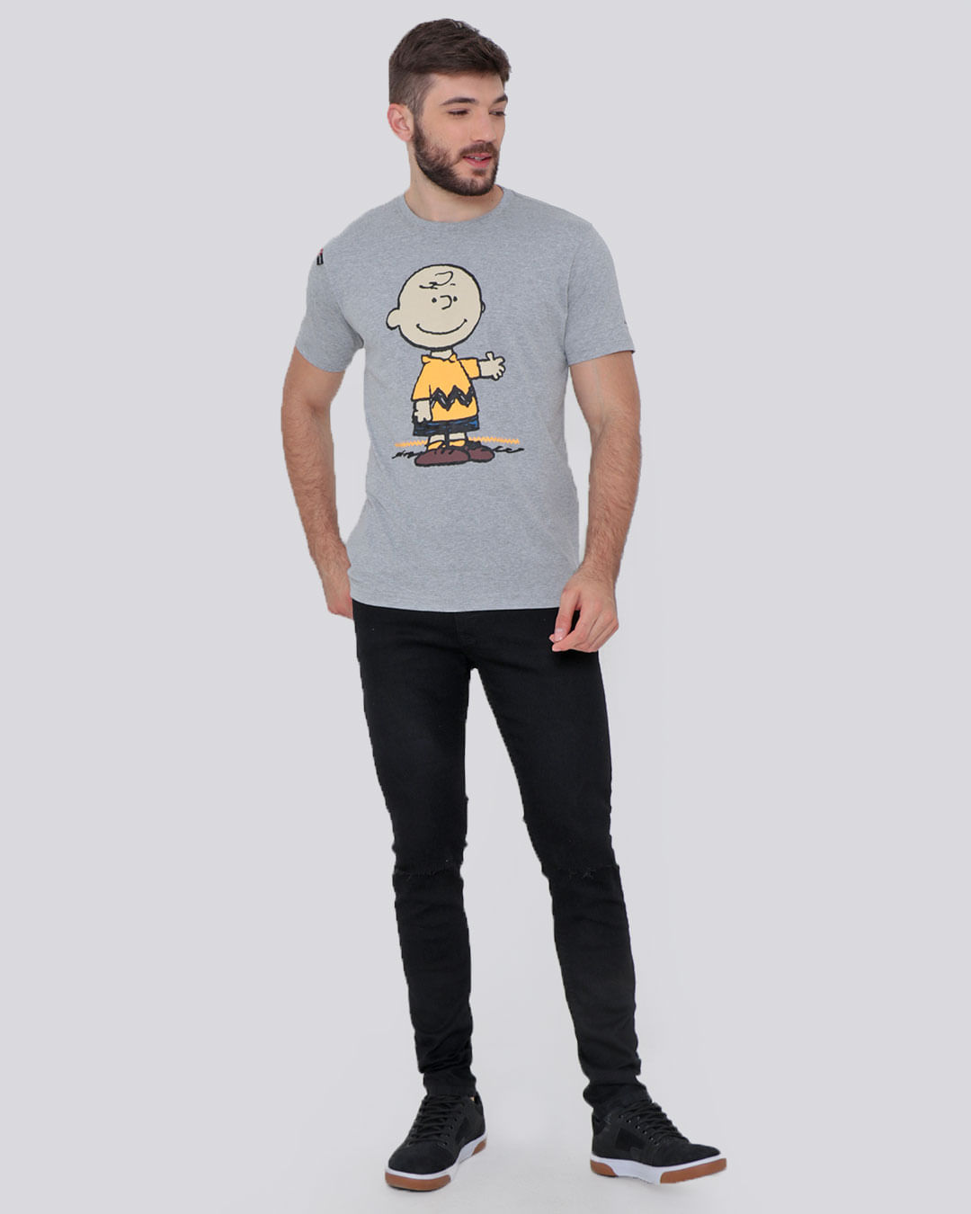 Camiseta-Estampa-Charlie-Brown-Gangster-Cinza-Claro