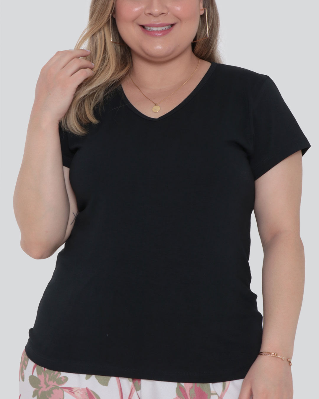 Blusa-Plus-Size-Feminina-Basica-Preta