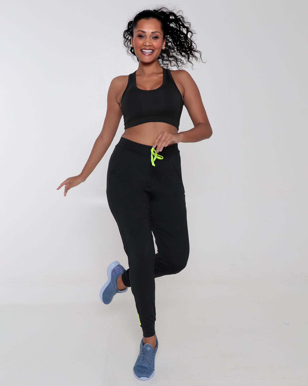 Calca-Feminina-Fitness-Fitter-Jogger-Recorte-Neon-Preta