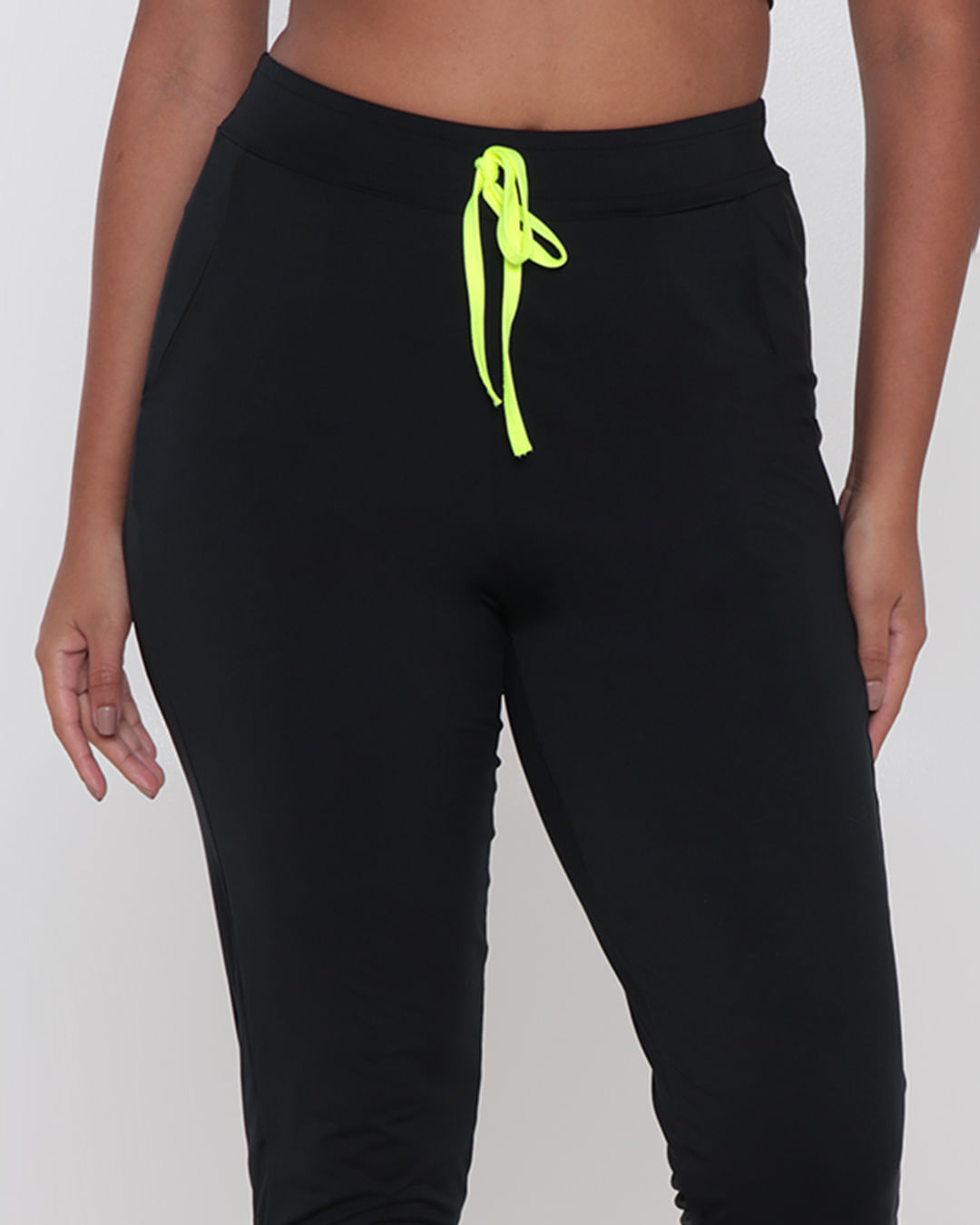 Calca-Feminina-Fitness-Fitter-Jogger-Recorte-Neon-Preta