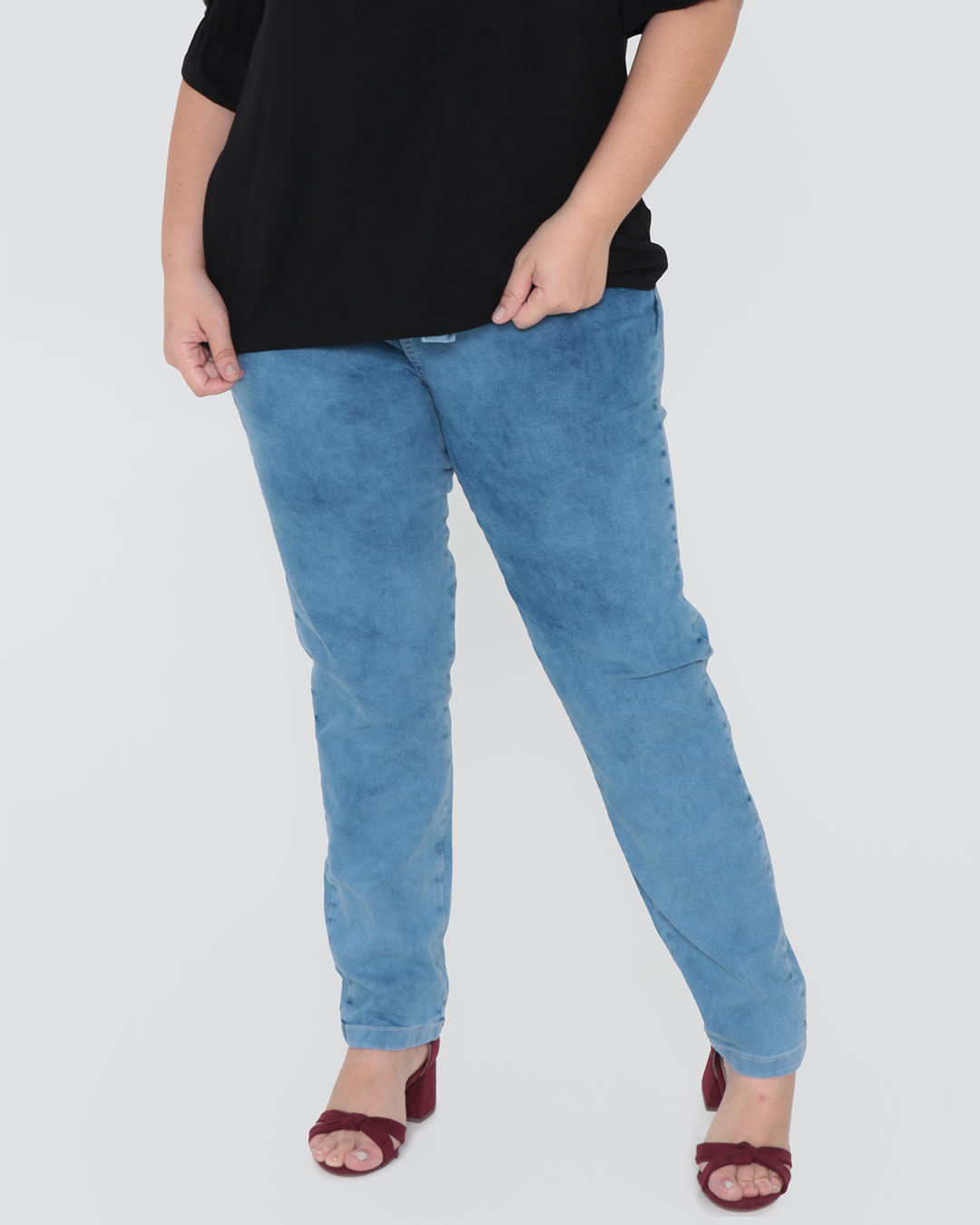 Calca-Jeans-Feminina-Plus-Size-Clochard-Azul-Claro