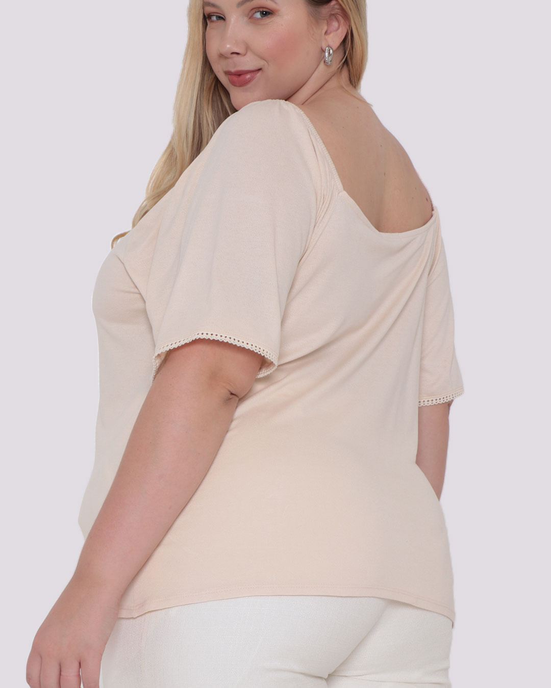 Blusa-Plus-Size-Feminina-Bege-Claro