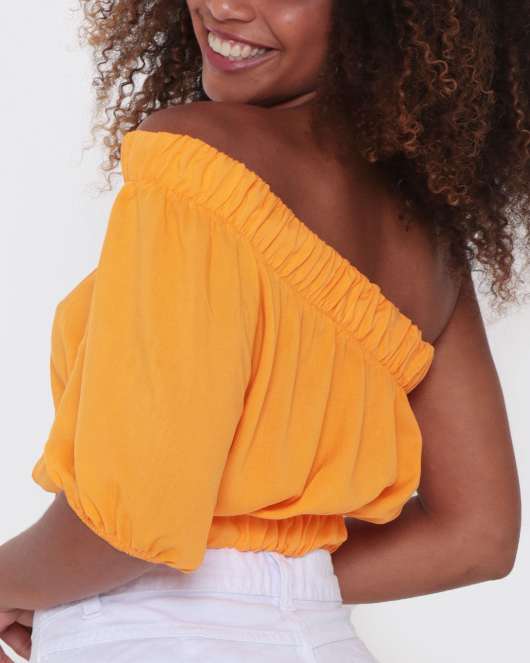 Blusa-Feminina-Viscose-Cropped-Ombro-So-Amarelo